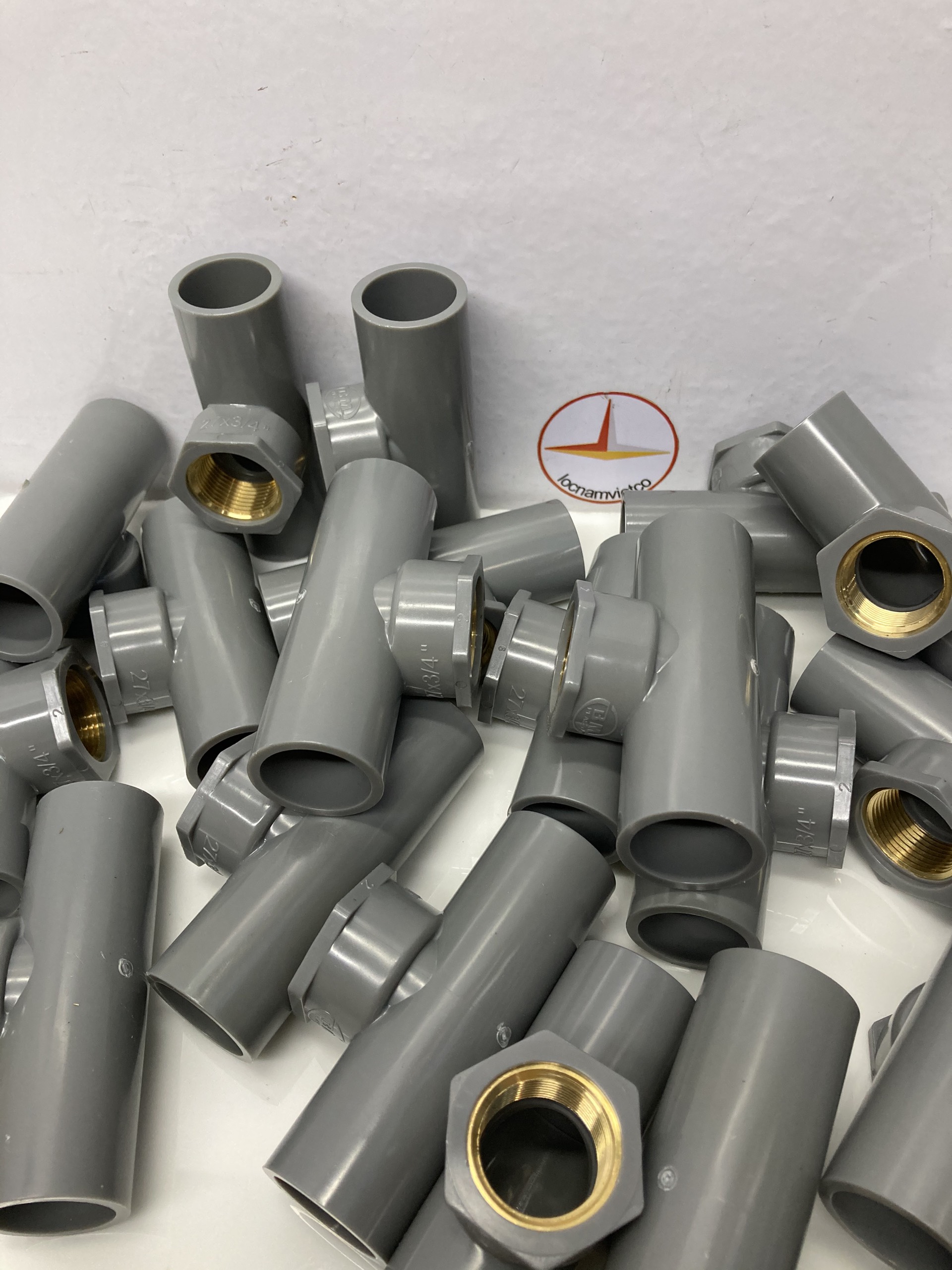 Tê ren trong thau 27 PVC Bình Minh