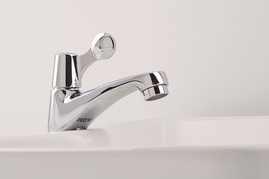 Vòi Lavabo lạnh Eurolife EL-113 (Trắng bạc)