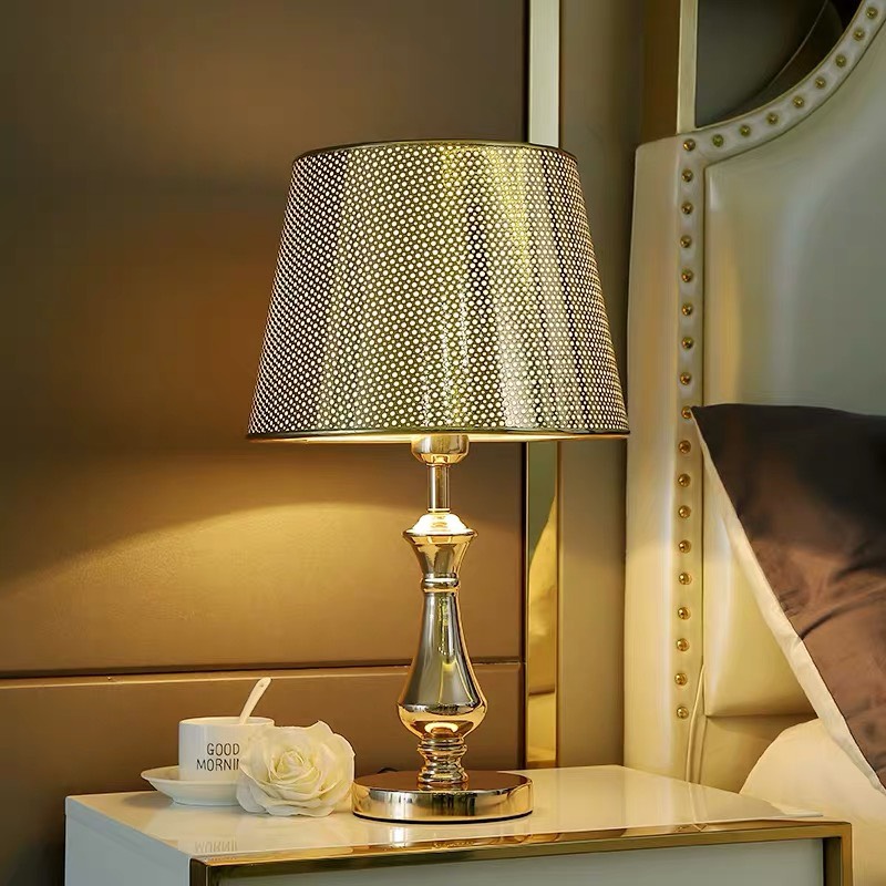 Đèn Bàn Hiện Đại, Đèn Trang Trí Tab, Đèn Bàn Màu Trắng, Đèn Bàn Decor