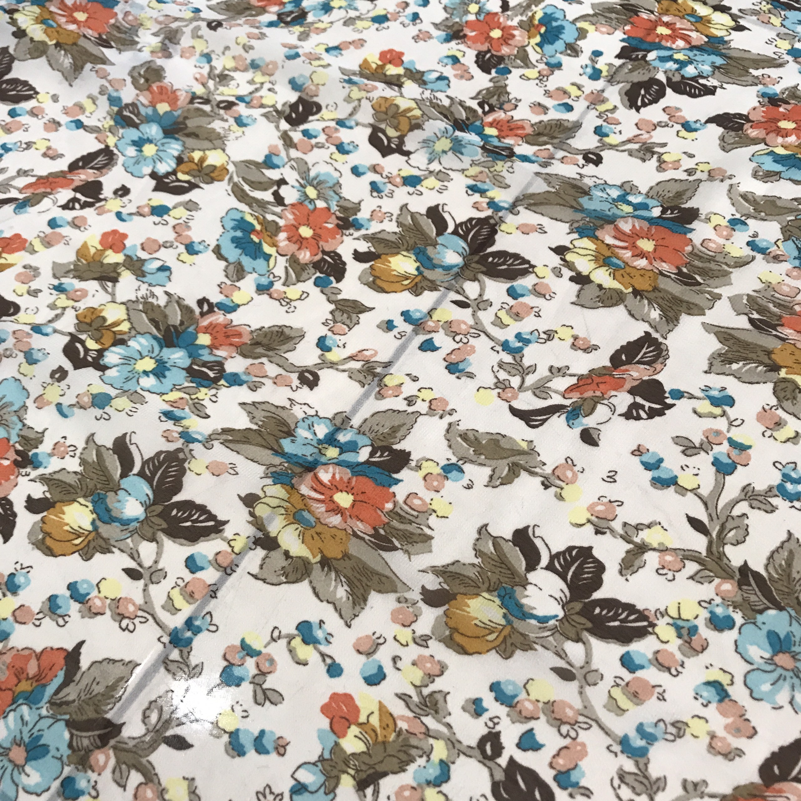 Vải voan chiffon mỏng mềm không co giãn họa tiết hoa trà 3 màu