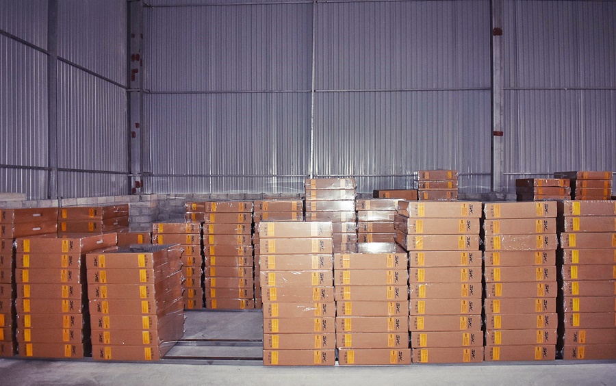 Thảm lót sàn xe ô tô dành cho TOYOTA RAV4 2013-2018 Nhãn hiệu Macsim 3W chất liệu nhựa TPE đúc khuôn cao cấp - màu đen