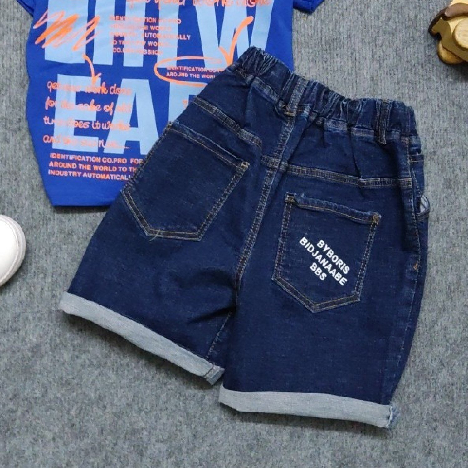K81XL Bộ áo thun tay ngắn và quần jean co giãn cho bé trai từ 5-15 tuổi