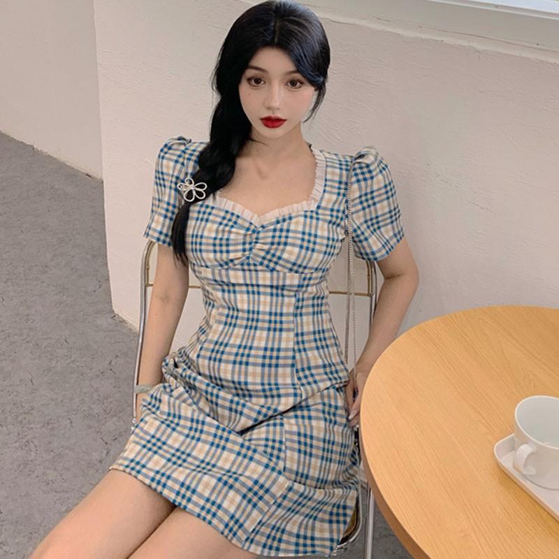 Đầm Ca Rô Tay Phồng Xinh Xắn Cổ Điển Dành Cho Nữ