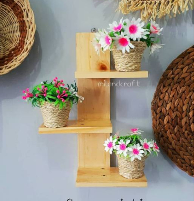 Giá treo đồ lưu niệm hoa cây cảnh trong nhà đẹp kệ trang trí không cần khoan