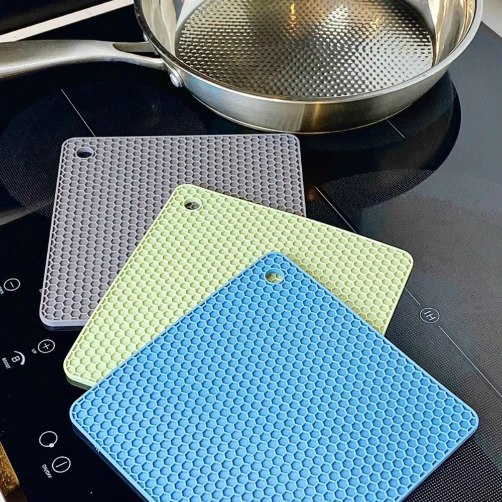 Set 4 Miếng Lót Nồi Silicon Vuông Chống Trầy Xước Bếp Từ/Bếp Điện – Bảo Vệ Mặt Bếp Cảm Ứng, Chịu Nhiệt 300°C, Chống Trượt An Toàn - HÀNG CHÍNH HÃNG MINIIN