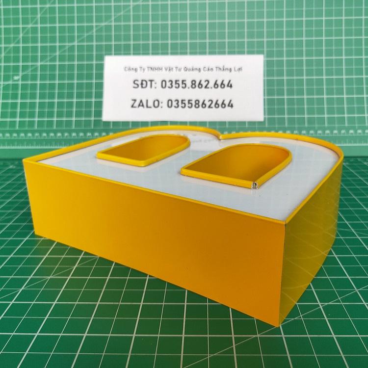 Gáy uốn chân chữ mầu vàng 4cm 6cm 1 gờ