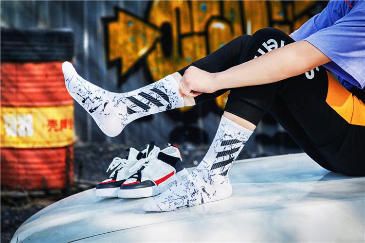 Tất Off White Cao Cổ Tia Điện Cực Hot T1 Siêu Cực Chất, Cực Ngầu