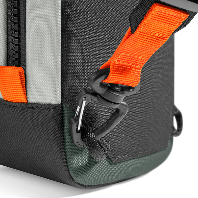 Túi Đeo Chéo Thời Trang TOMTOC GameOn-G49 Cho Nitendo Switch 2 Và Các Phụ Kiện Thiết Yếu Bảo Vệ An Toàn Và Đeo Linh Hoạt Hàng Chính Hãng