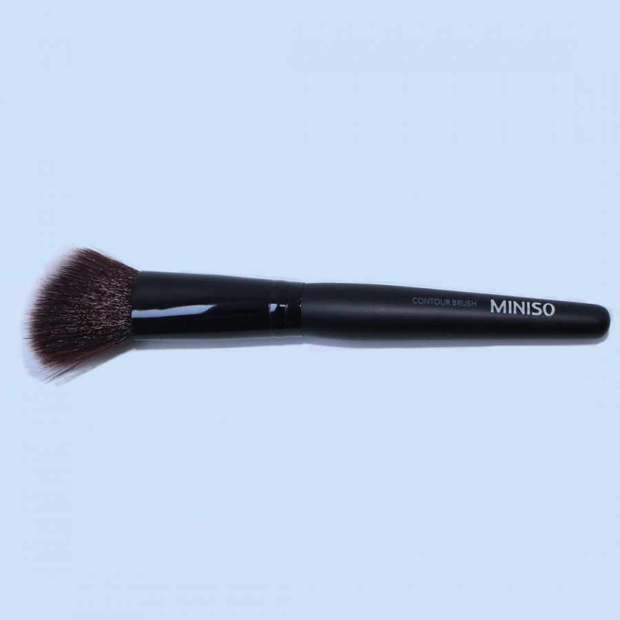 Cọ tạo khối chuyên nghiệp, cọ đánh highlight Nhật Bản MINISO MULTIFUNCTIONAL ANGLED CONTOUR BRUSH - MNS025