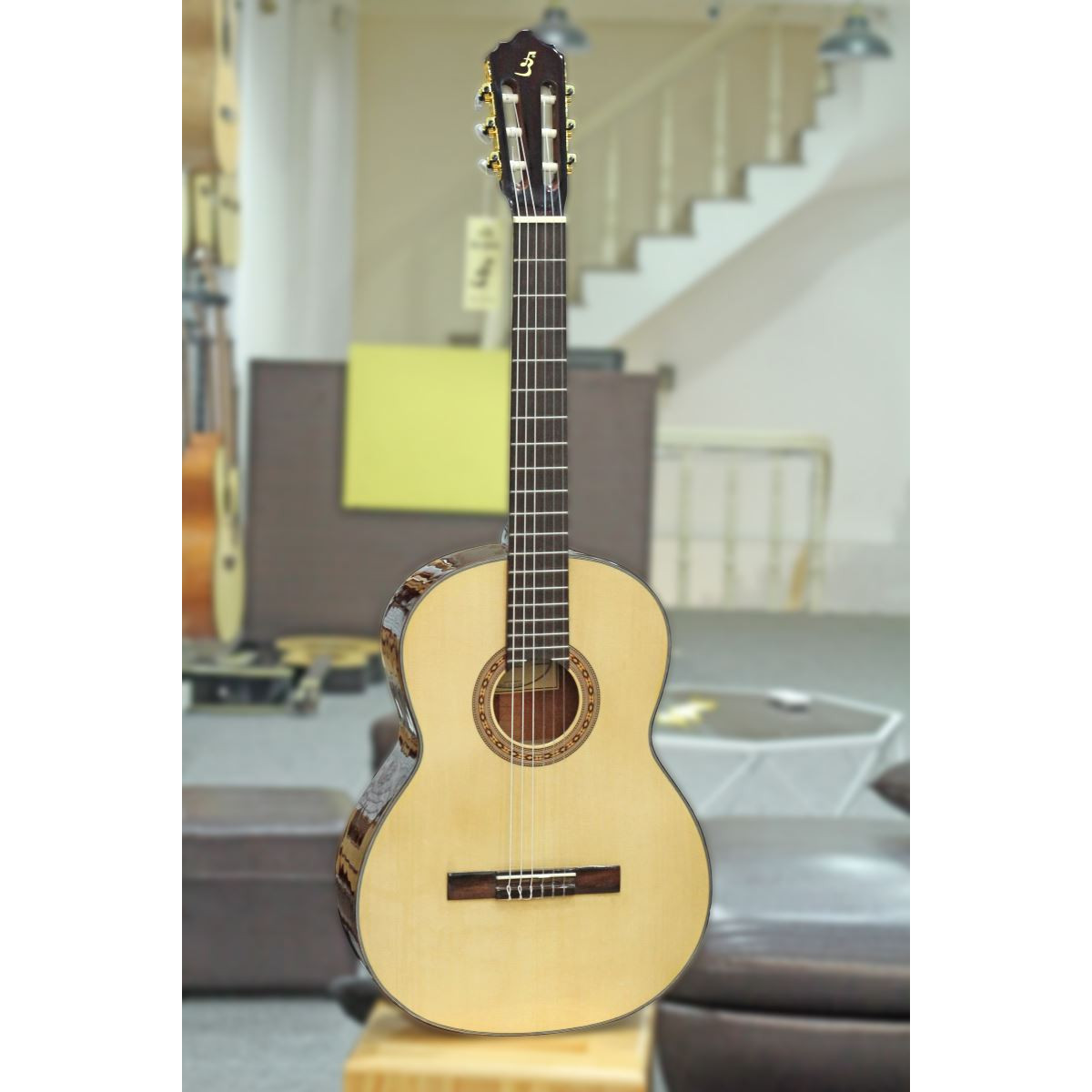 Đàn Guitar Classic Việt Nam C150 (Full solid)