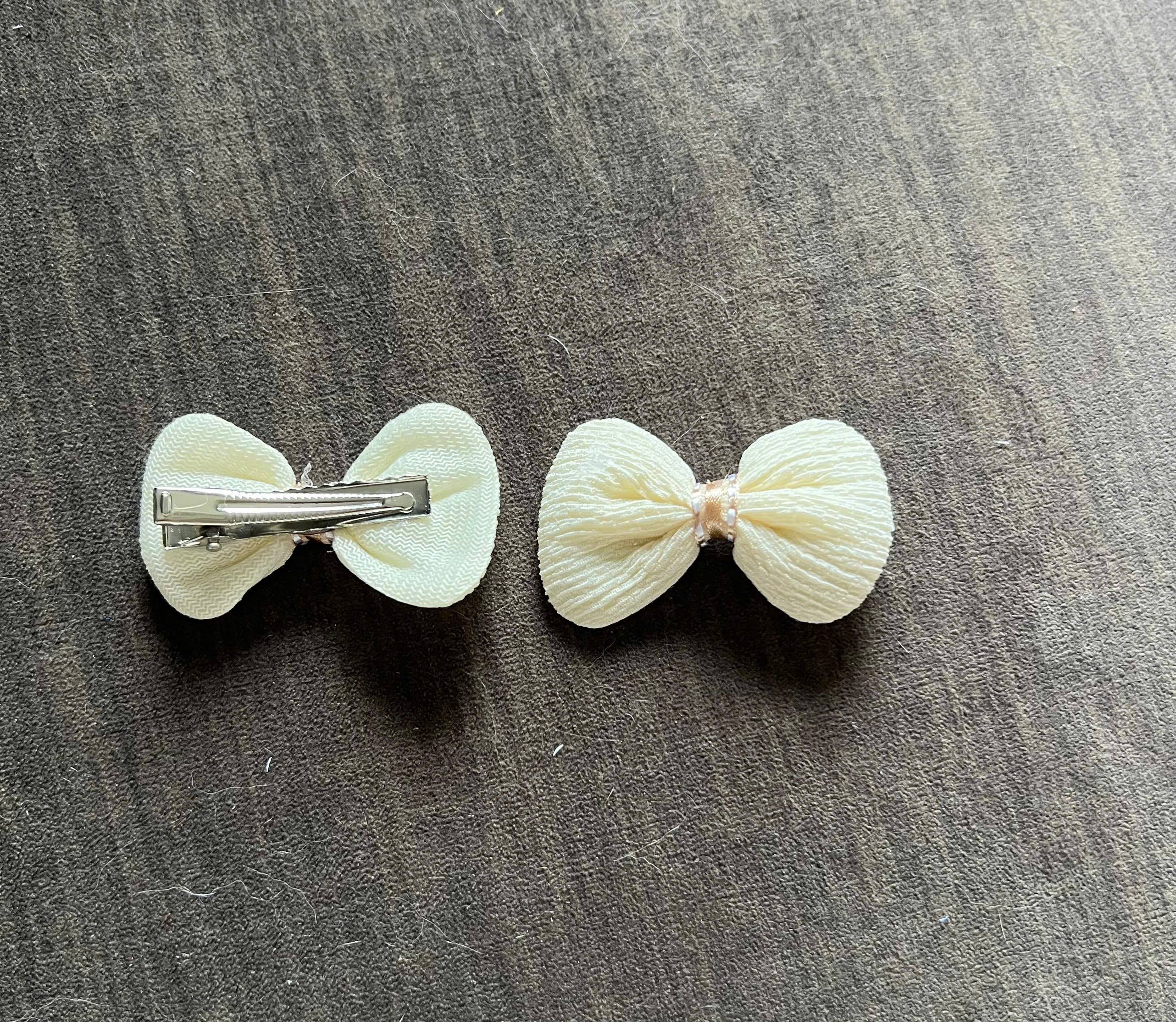 NƠ KẸP TÓC SANG TRỌNG NHIỀU MÀU DỄ THƯƠNG MÃ 13 XINH XẮN CHO THÚ CƯNG CHÓ MÈO