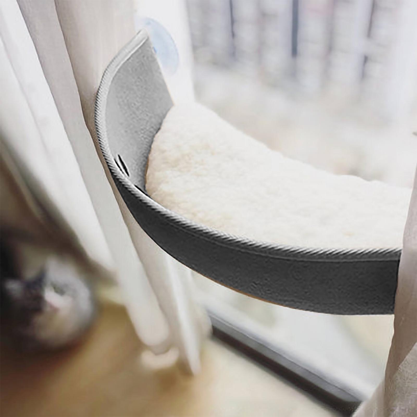 Giường ngủ cho mèo tiết kiệm không gian