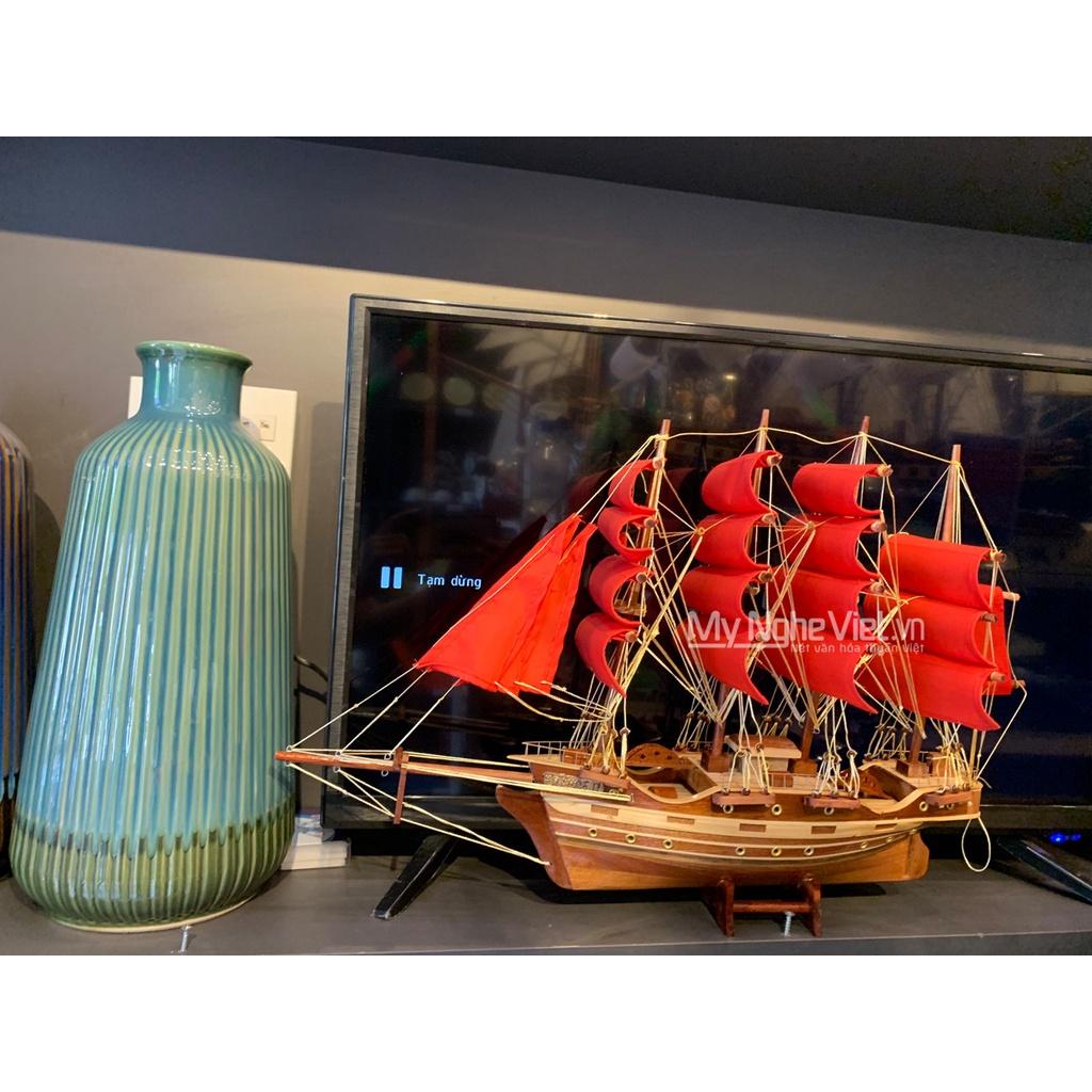 Tàu thuyền mô hình France 2 thân 40cm MNV-TB026