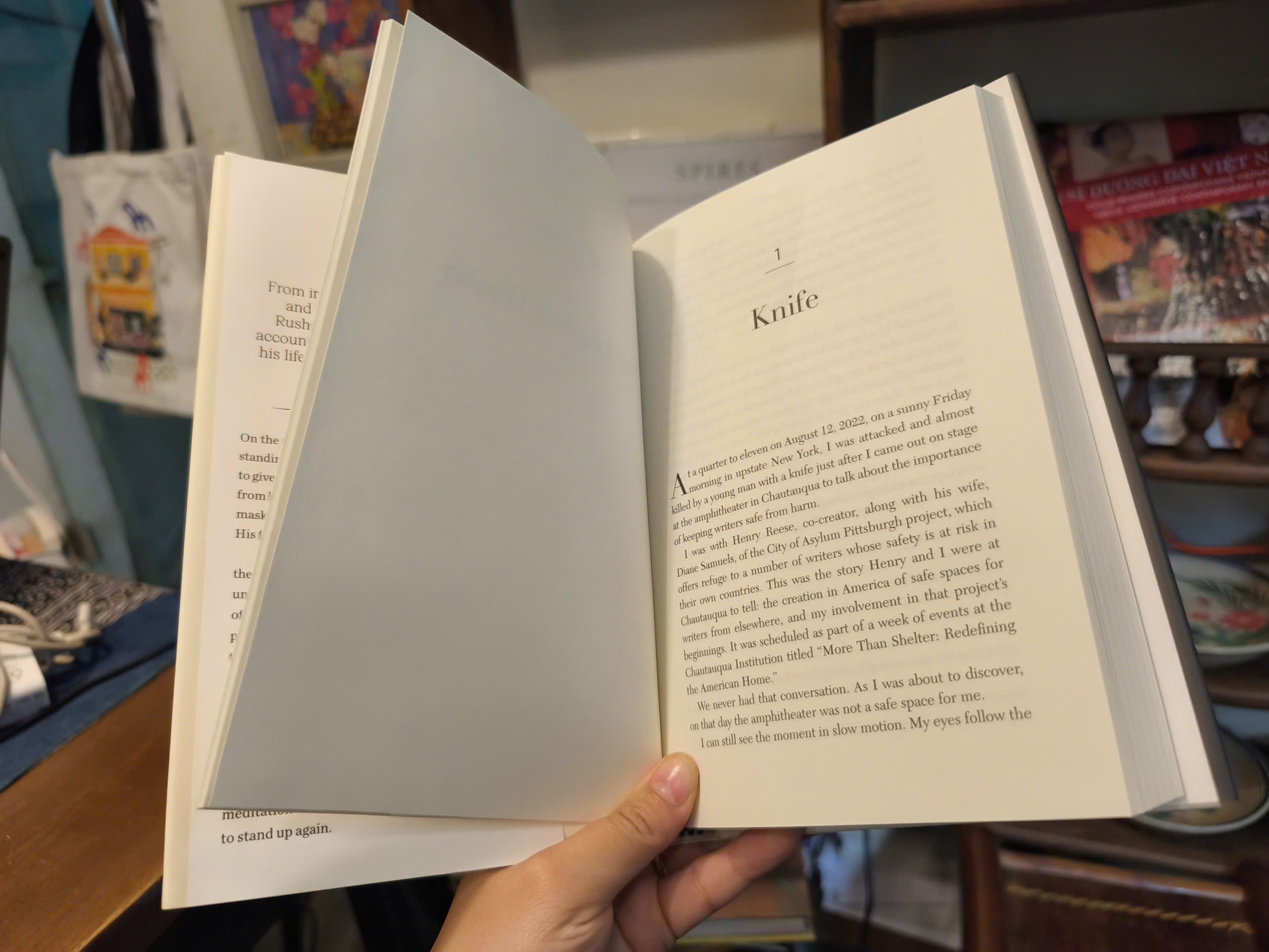 Sách - Knife: Meditations After an Attempted Murder by Salman Rushdie