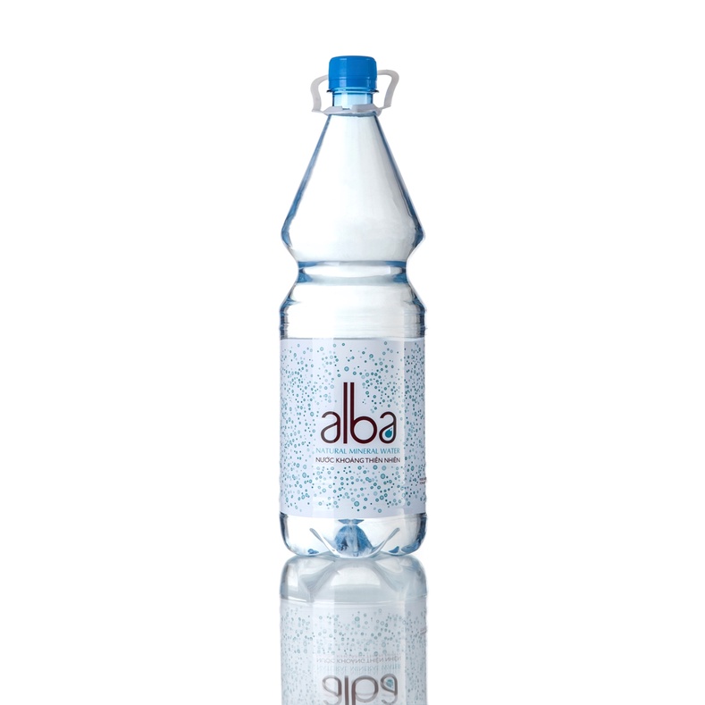 Thùng 12 chai nước khoáng thiên nhiên không ga Alba bổ sung giàu Magie Canxi tăng cường đề kháng 1500ml