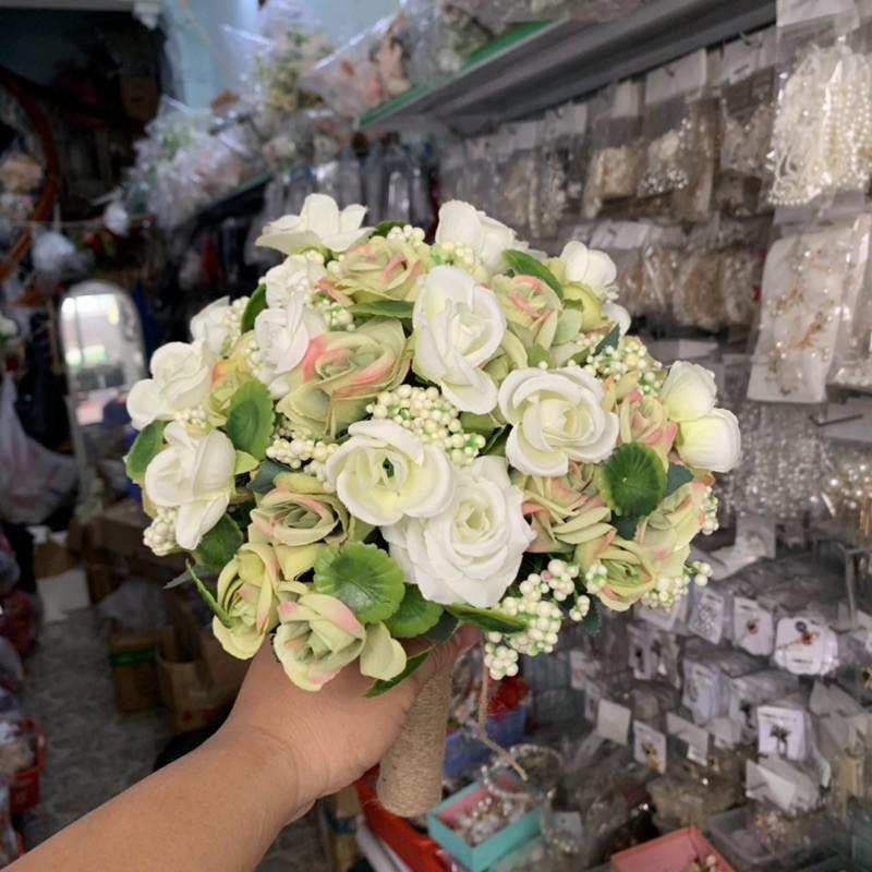 Hoa cưới cầm tay cô dâu 3/2021 GiangPKC hoa Hồng tỷ muội xanh.