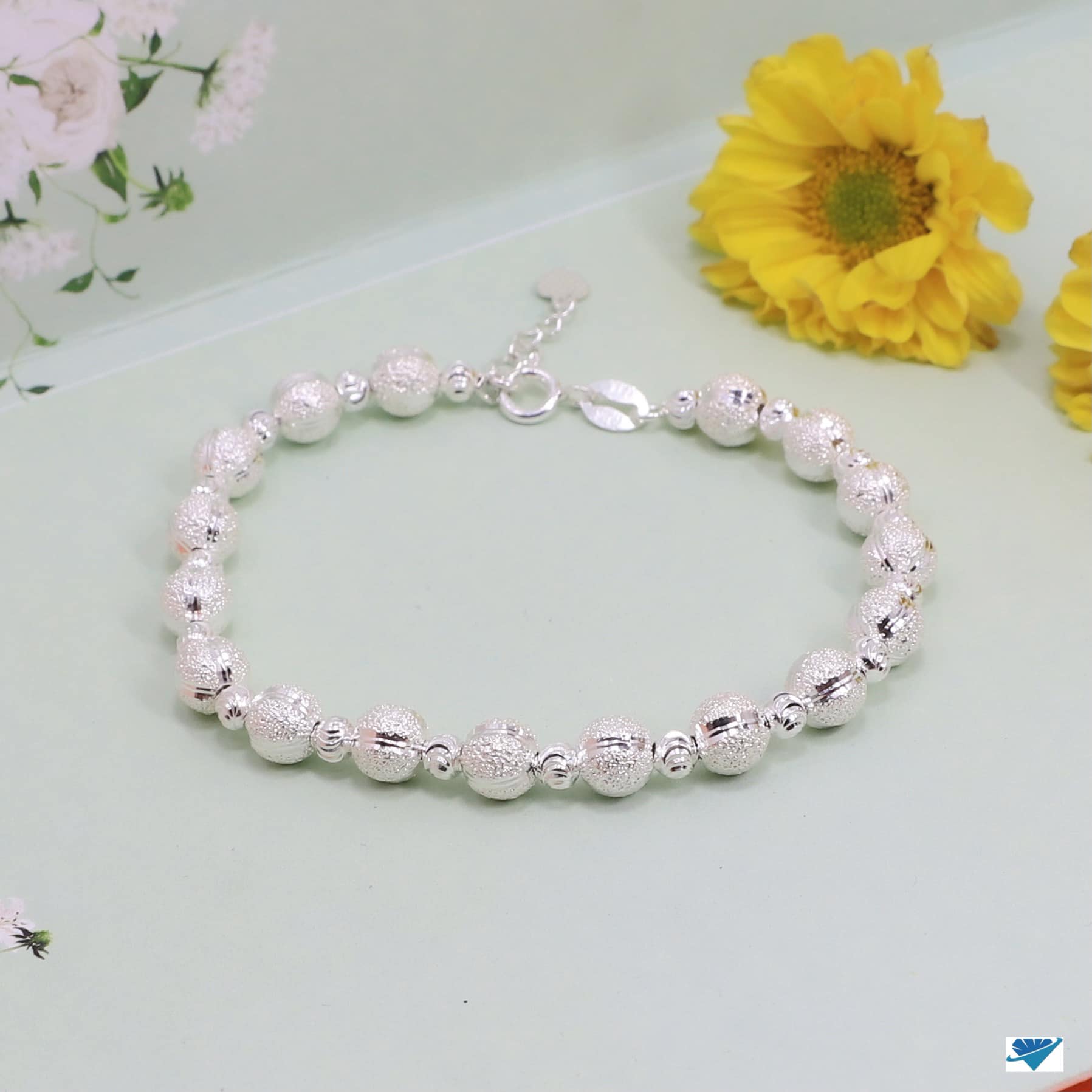 Vòng tay nữ bạc bi chất liệu bạc s925 MS023