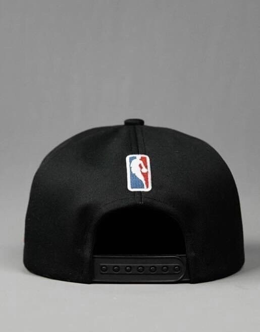 Nón hiphop, mũ snapback Bulls trâu đỏ phối vải kaki thời trang đường phố siêu đẹp