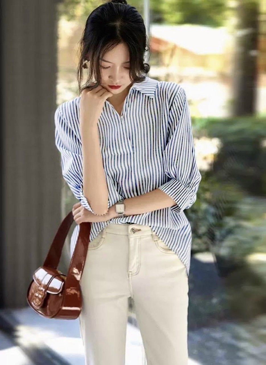 - Áo Sơ Mi Tay Lỡ Họa Tiết Kẻ Sọc Thiết Kế Mới Thời Trang Mùa Hè Cho Nữ