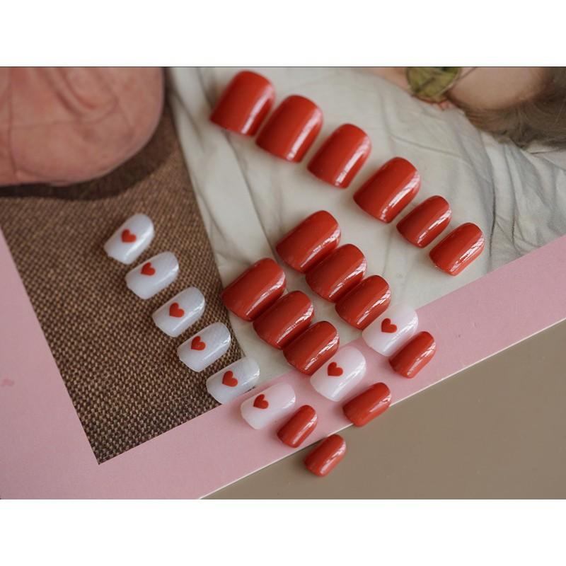 Bộ 24 móng tay giả Emic