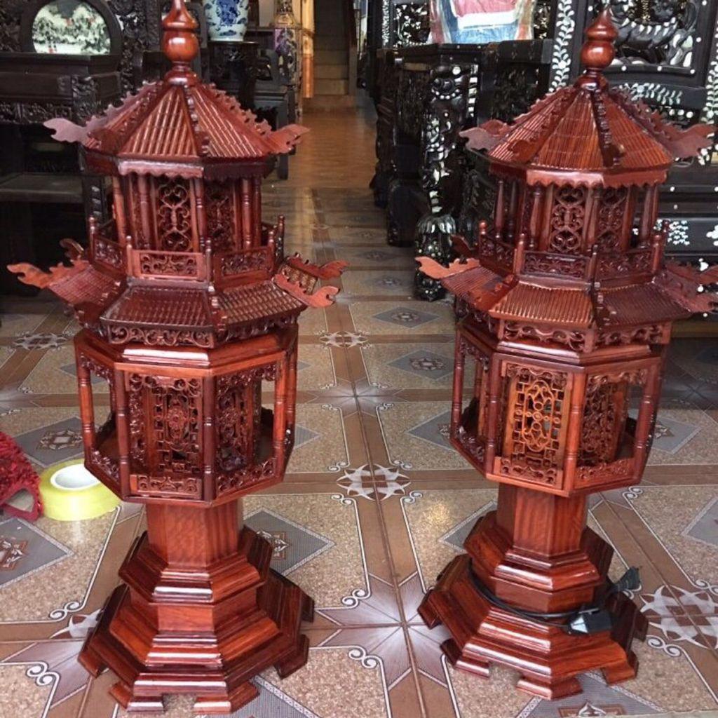 đèn mái chùa gỗ hương