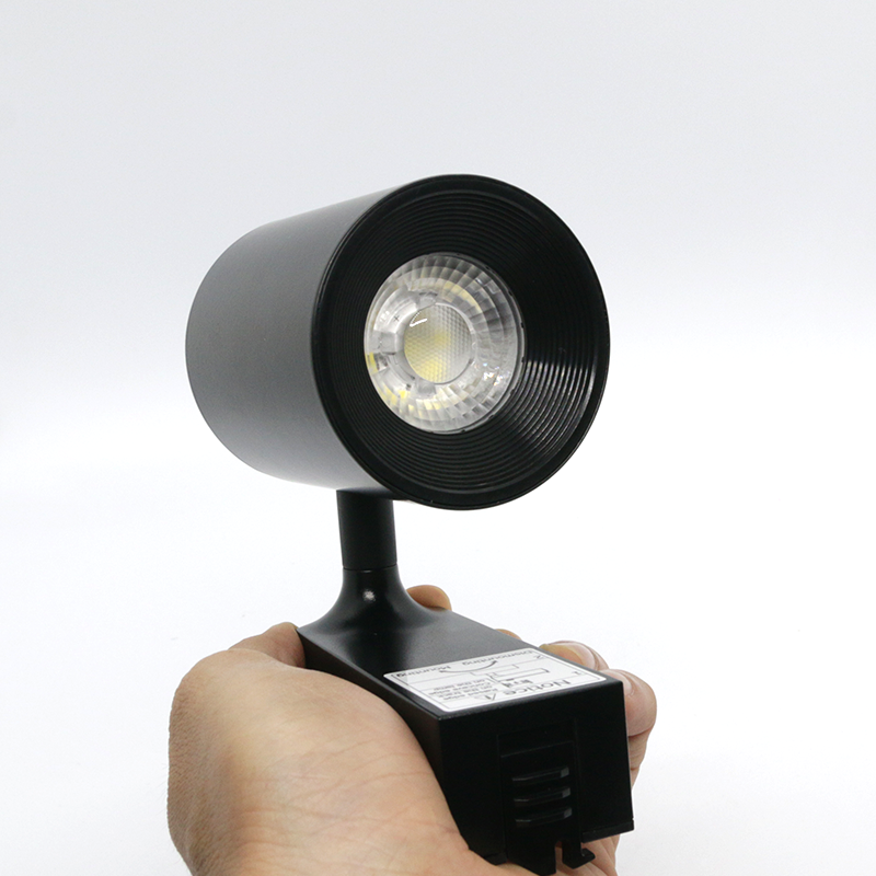 Đèn chiếu điểm Panasonic 7W màu đen/trắng - Hàng chính hãng