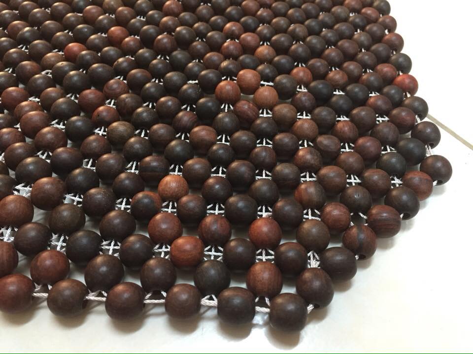 Đệm Khoác Ghế Ô Tô Cao Cấp Hạt Gỗ Trắc 1,2cm hạt chọn kỹ đan thợ thủ công - Lót ghế gỗ , Nệm ghế khoác vai ô tô mùa hè