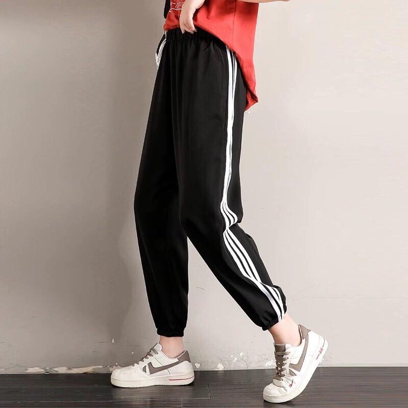 Quần thể thao 3 sọc dáng jogger nữ (Sọc Trắng)