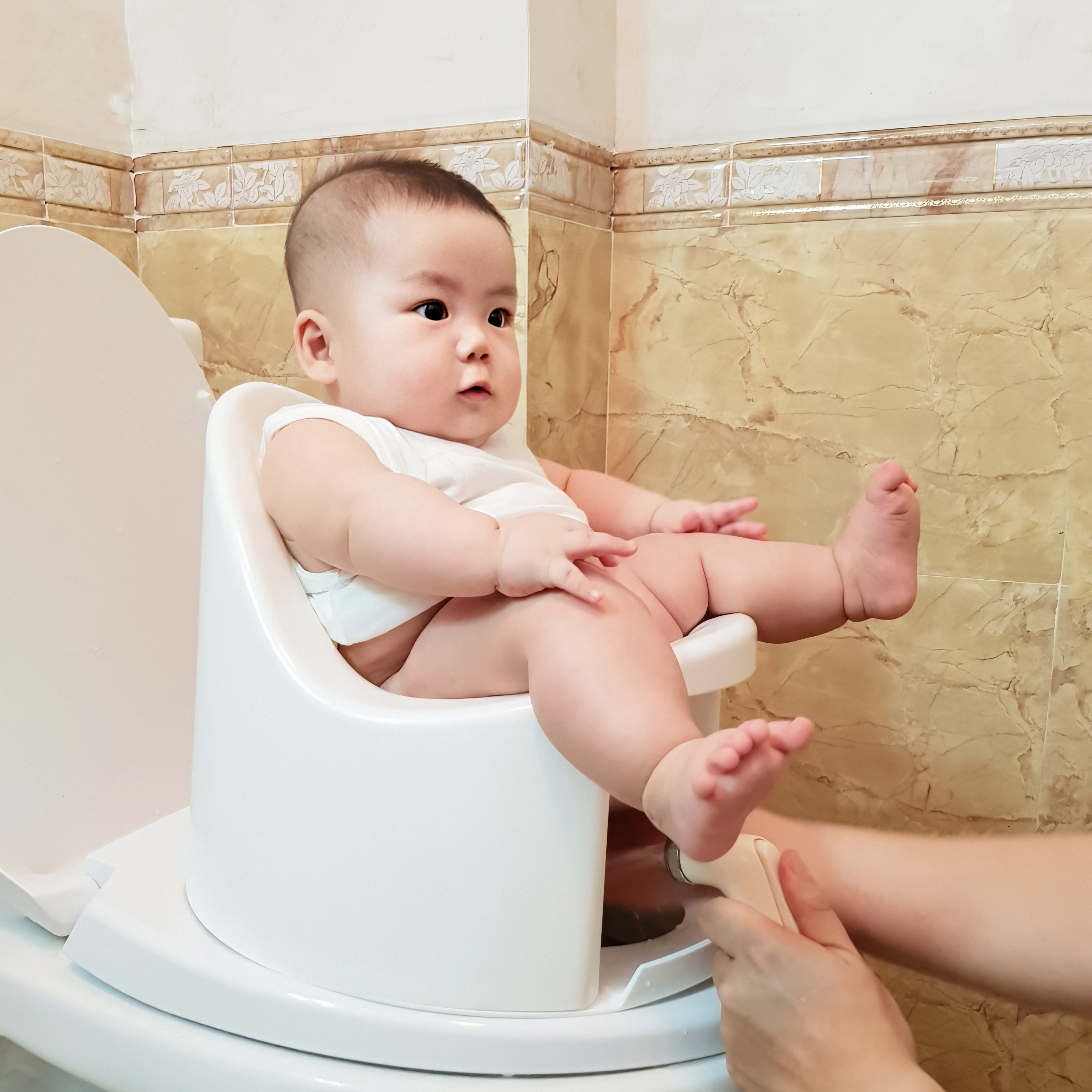 Bô Vệ Sinh Thông Minh Boom Potty