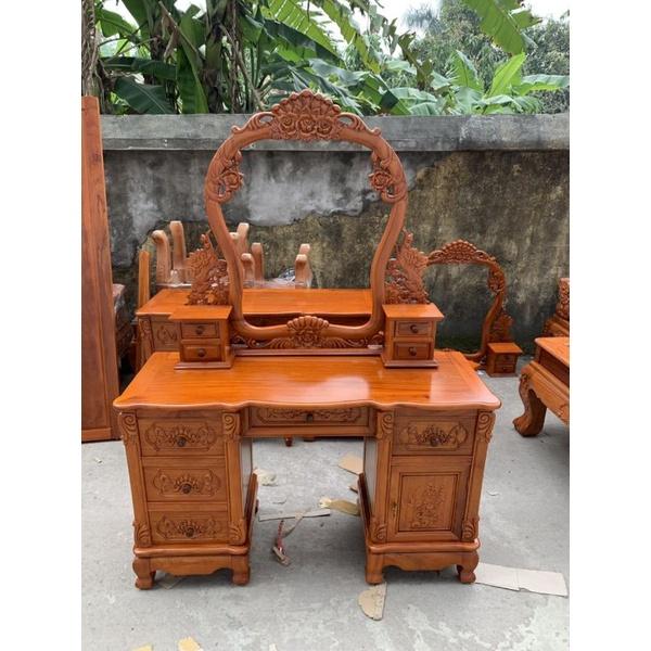 Bàn phấn gỗ gõ