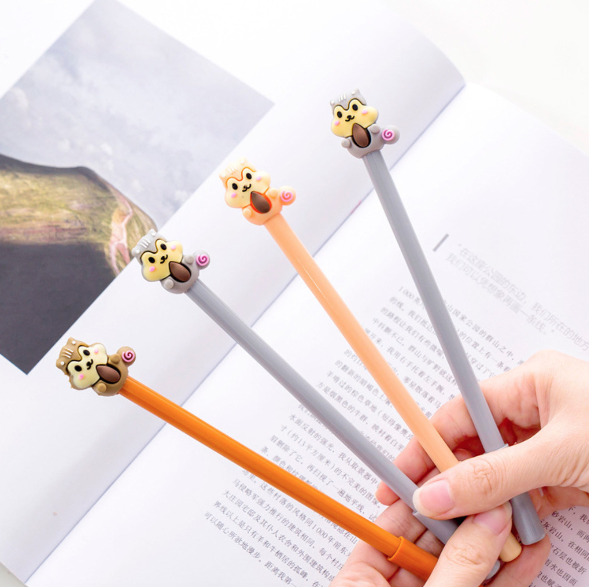 Bút Bi Viết Sóc Nhí Siêu Dễ Thương - Bút Bi Nước Văn Phòng Mực Đen