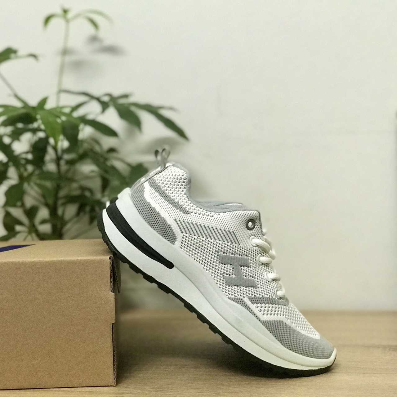 Giày thể thao Sneaker nữ mẫu mới 2022, giày thể thao vải nữ giá rẻ - Bền đẹp