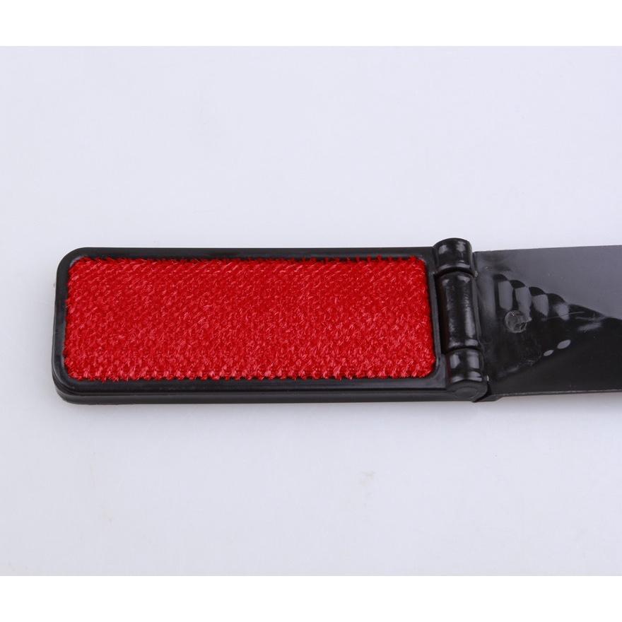 1 Pcs Plastic Fluff Fabric Clothes Dust Brush Pet Hair Remover Dry Clean Swivel Wheel Clothes Dust Brush Easy To Carry
