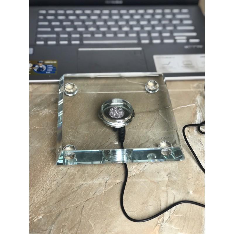 Đế Đèn Led - Đế Đèn Pha Lê đựng bảo tháp