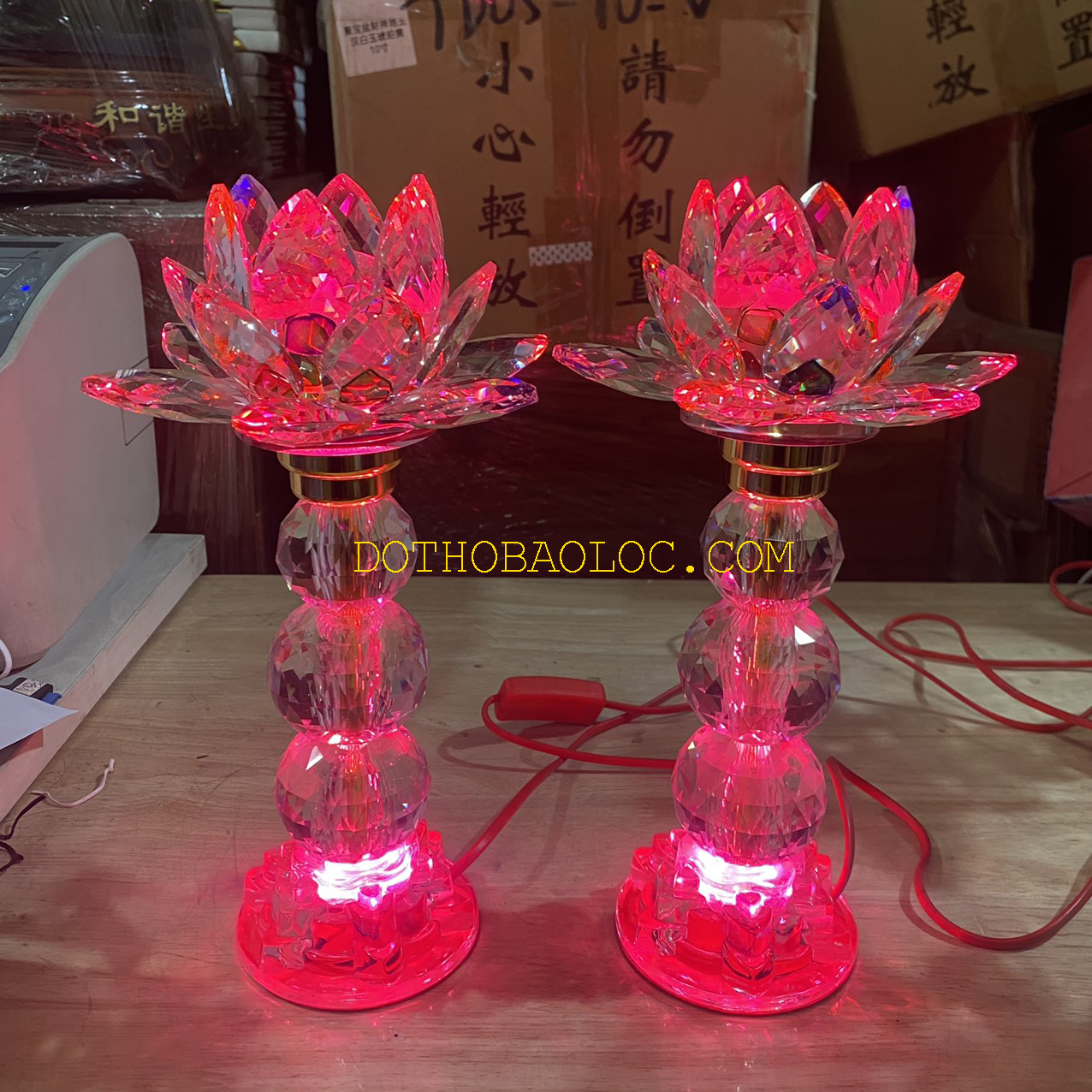 Đèn pha lê hoa sen 3 cục bông cao cấp nhập khẩu từ Đài Loan cao 30cm