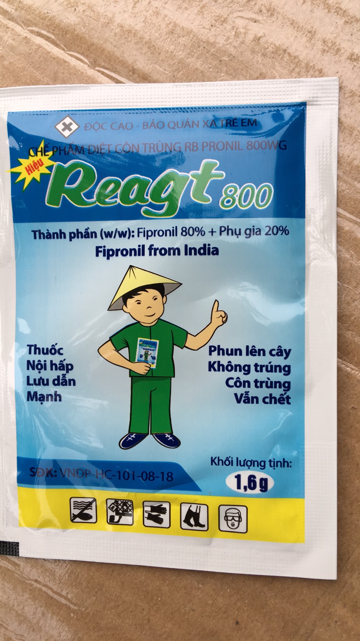 Sản phẩm diệt kiến và côn trùng Reagt gói 1.6gr