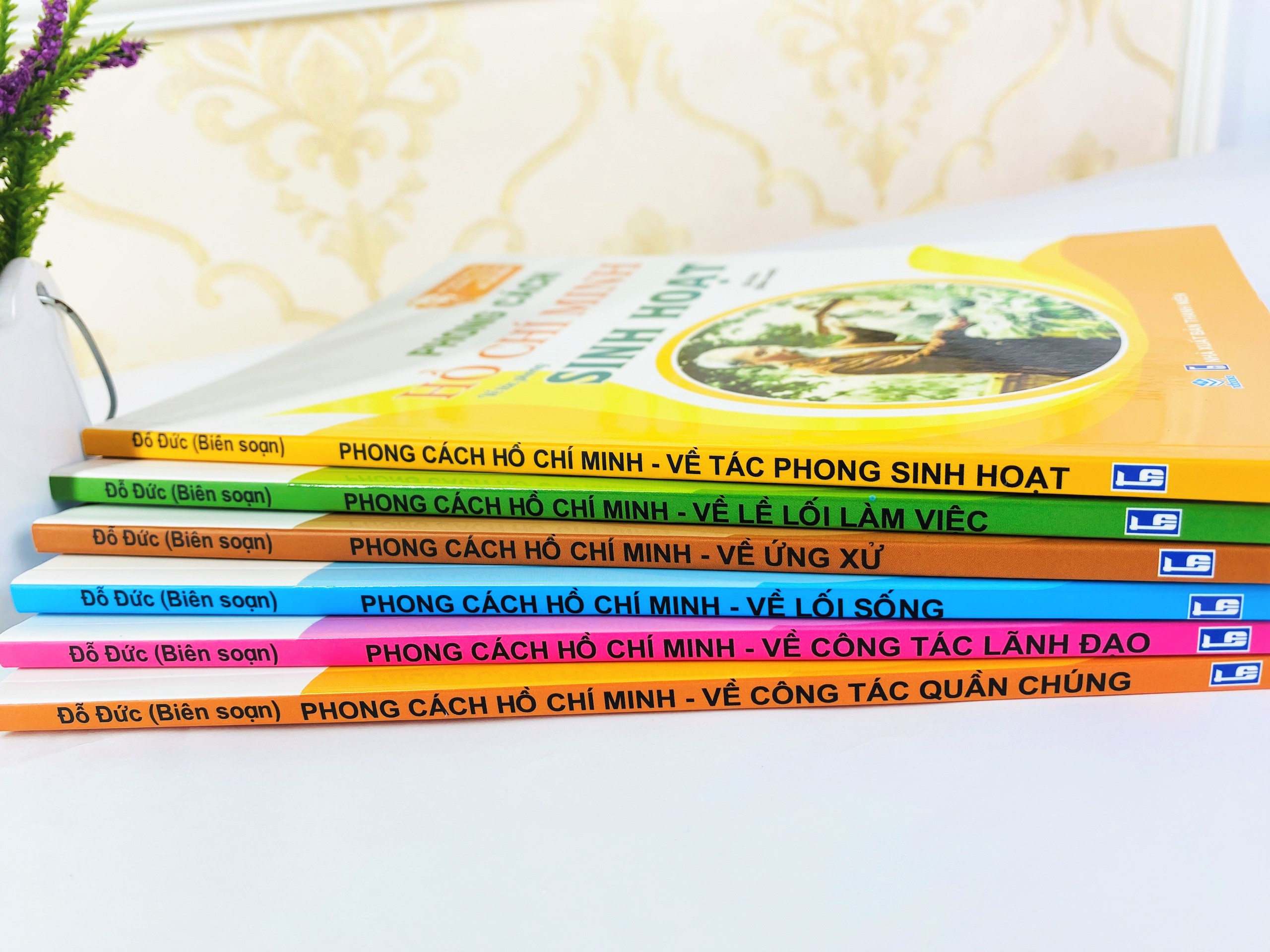 Combo 6 cuốn Phong cách Hồ Chí Minh