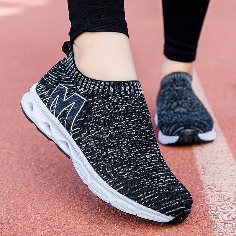 Giày Thể Thao Nữ Màu Đen