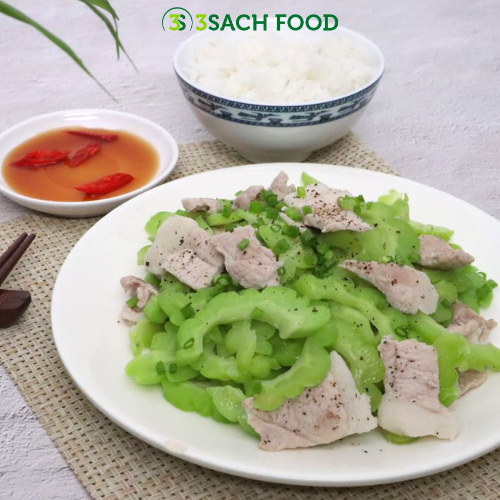 Khổ qua xào thịt 3S khay 500gr - Nguyên liệu đã được sơ chế