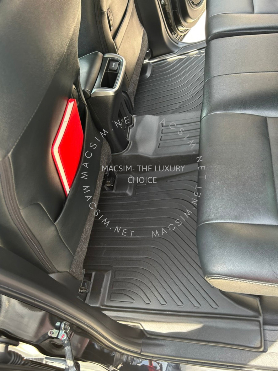 Thảm lót sàn xe ô tô Toyota Fortuner/Innova 2009-2016 Nhãn hiệu Macsim chất liệu nhựa TPE cao cấp màu đen 3 hàng ghế