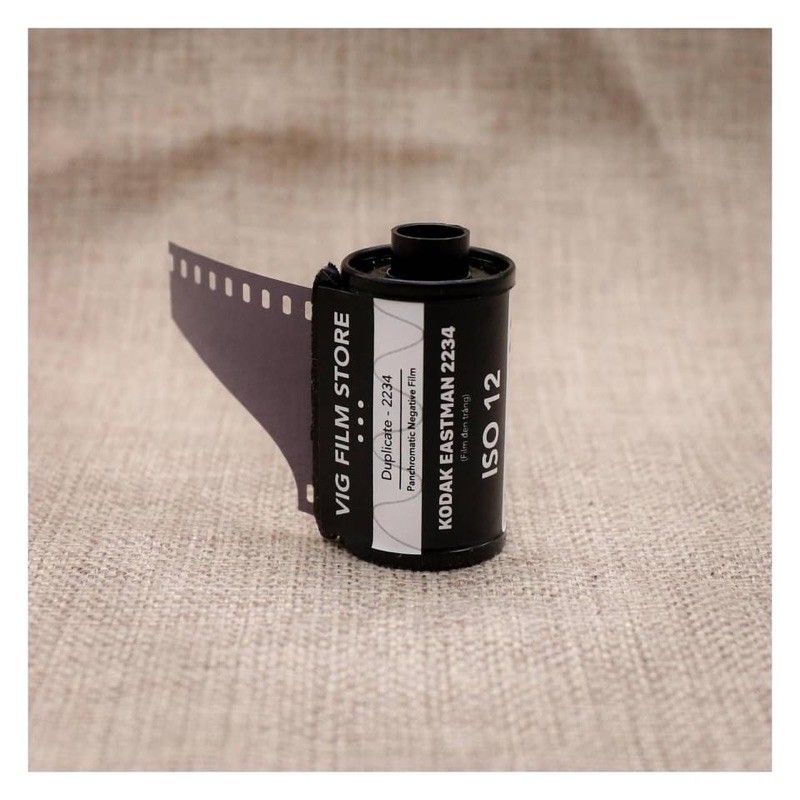 Film điện ảnh đen trắng Kodak Eastman 2234