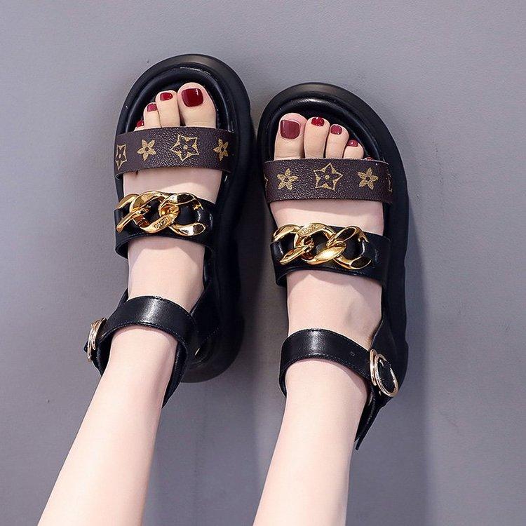 Fashionable Round Head Double Belt Chain Decoration One Line Buckle Middle Heel Sandal for Women
