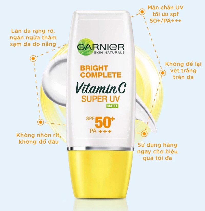 Kem Chống Nắng Sáng Da Garnier Light Complete Super UV Spot-Proof Sunscreen SPF50/PA+++