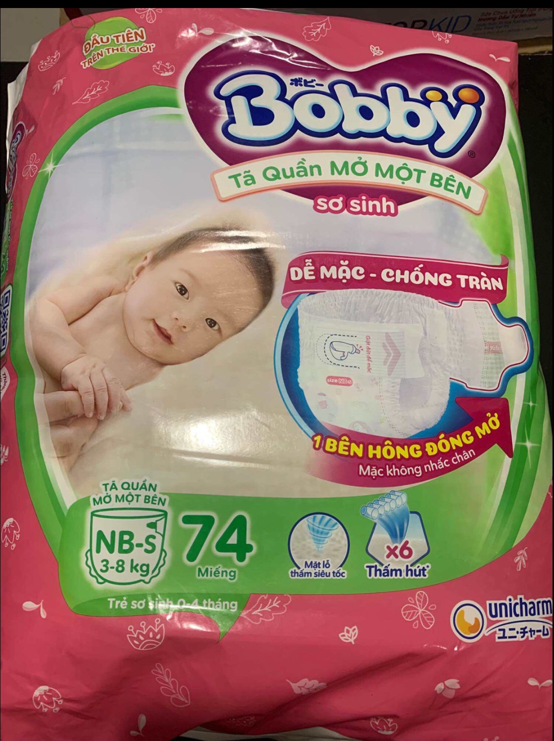 Tã Quần Mở Một Bên Bobby Sơ Sinh Size NB-S 74 Miếng Cho Bé 3 đến 8Kg - Tã Quần Sơ Sinh Bobby Mở Một Bên  Size Newborn S 74