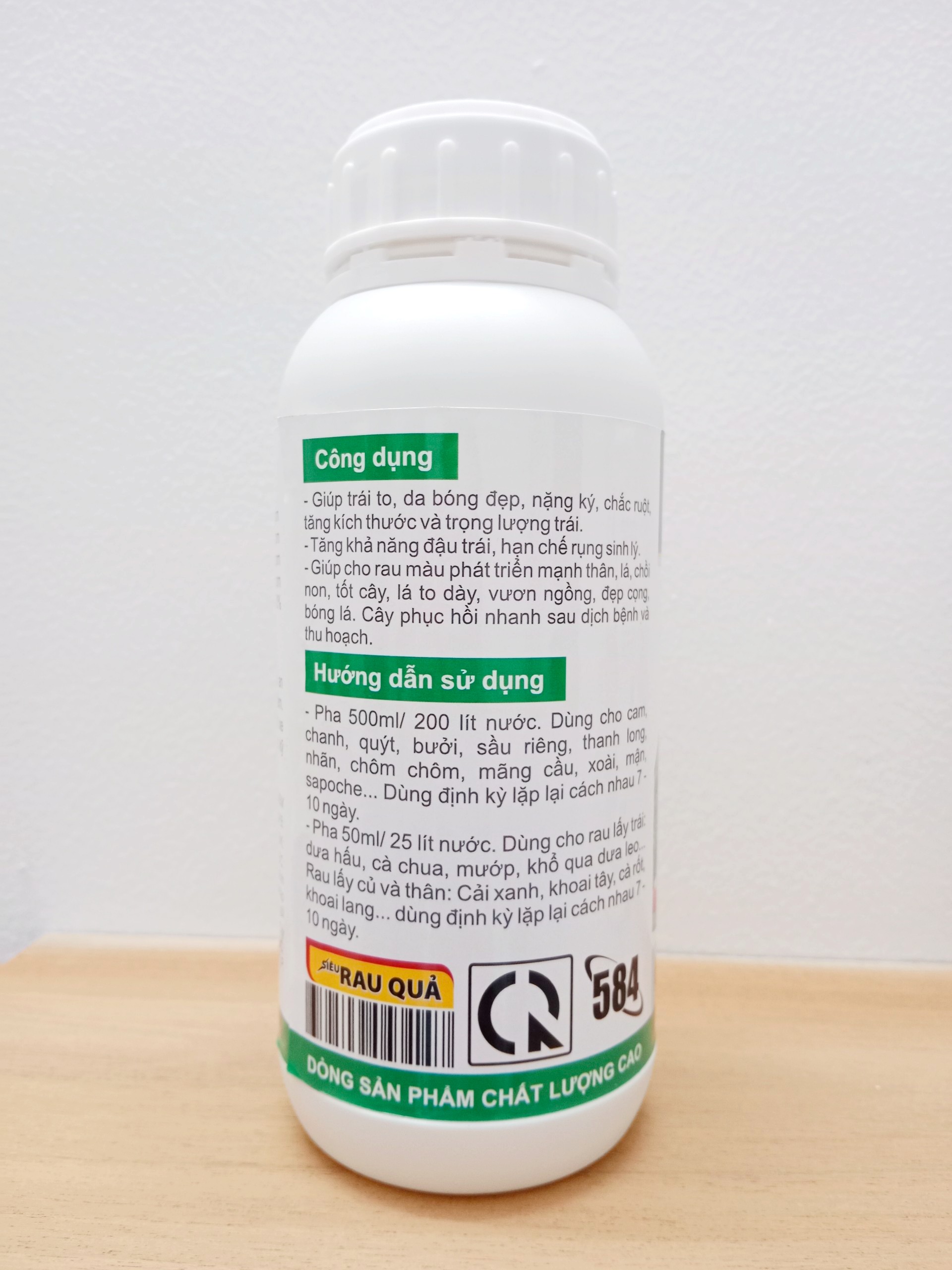 PHÂN BÓN DÙNG CHO RAU ĂN LÁ, RAU ĂN QUẢ - TO CỌNG, NỞ BỤI, MƯỚT LÁ CHAI 500ML