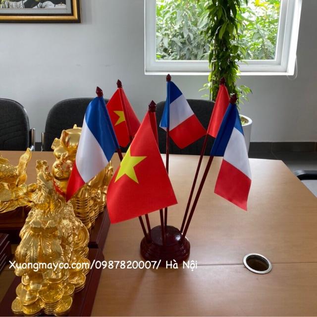 Cờ để bàn cắm nhiều nước