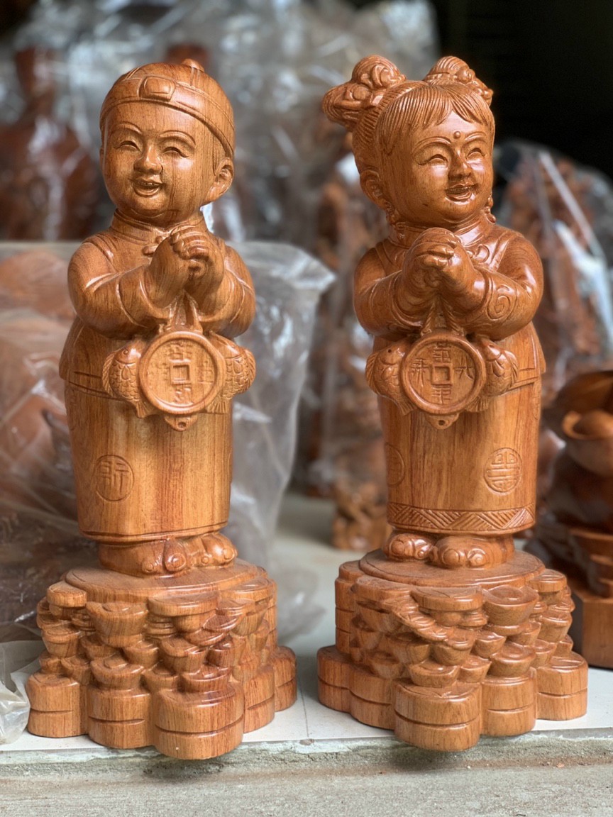 Cặp tiểu đồng chúc phúc gỗ hương nguyên khối cao 40cm