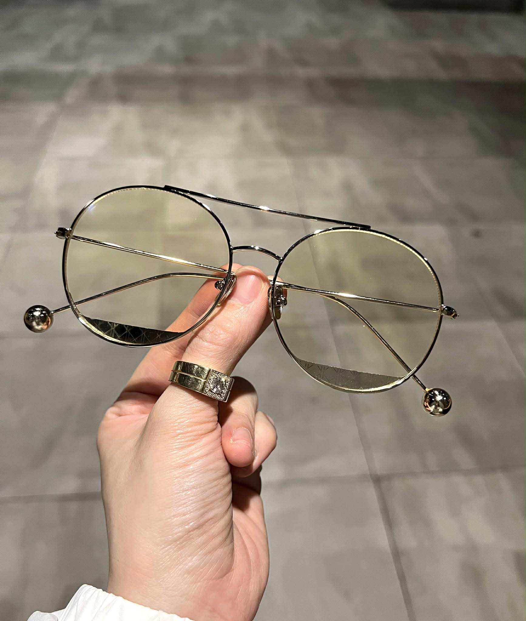 Kính mắt nam nữ dáng tròn xoe cao cấp gọng bi