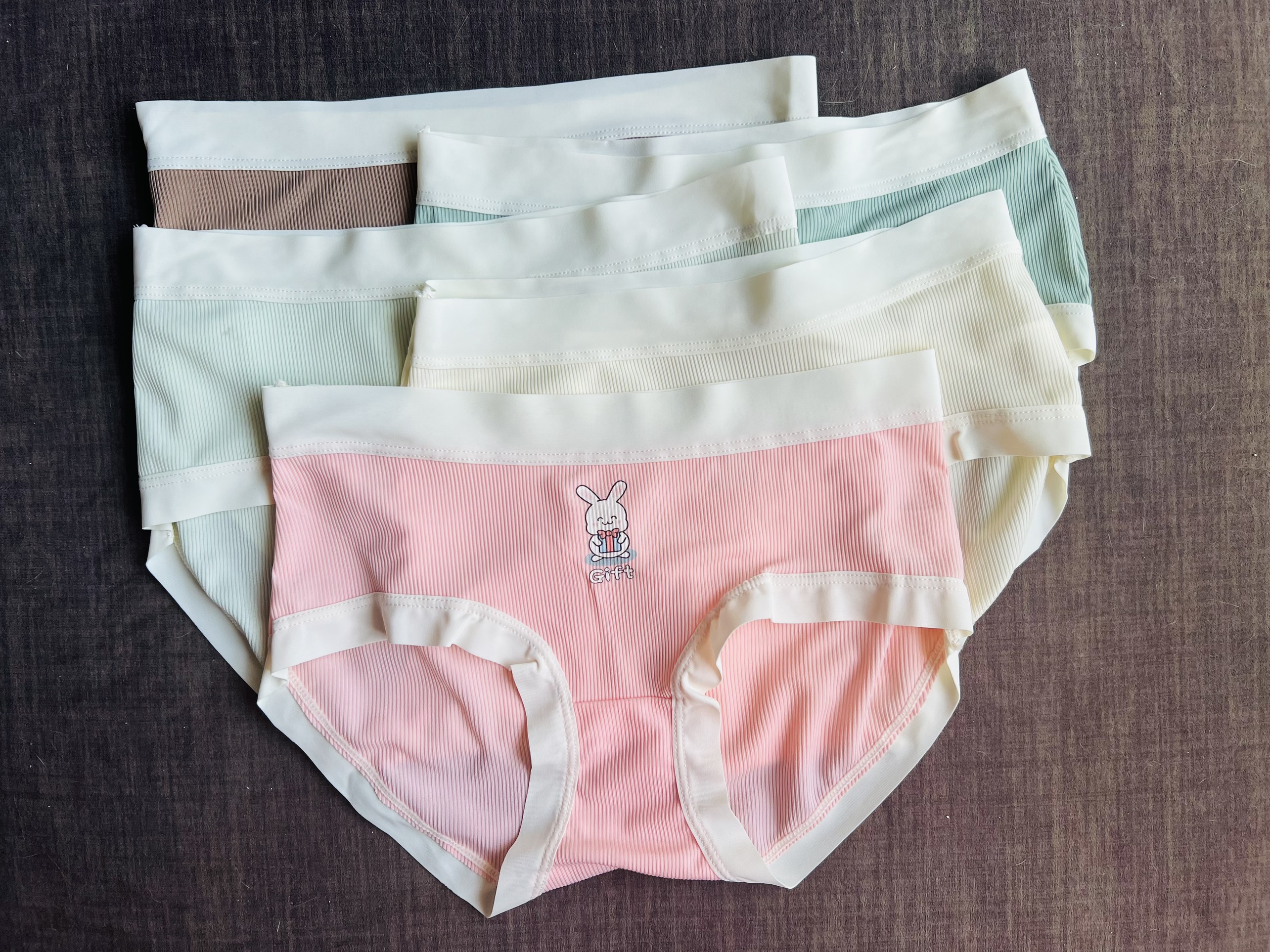 QUẦN LÓT THỎ CUTE MỀM MẠI TỪ 40-60KG DÀNH CHO NỮ