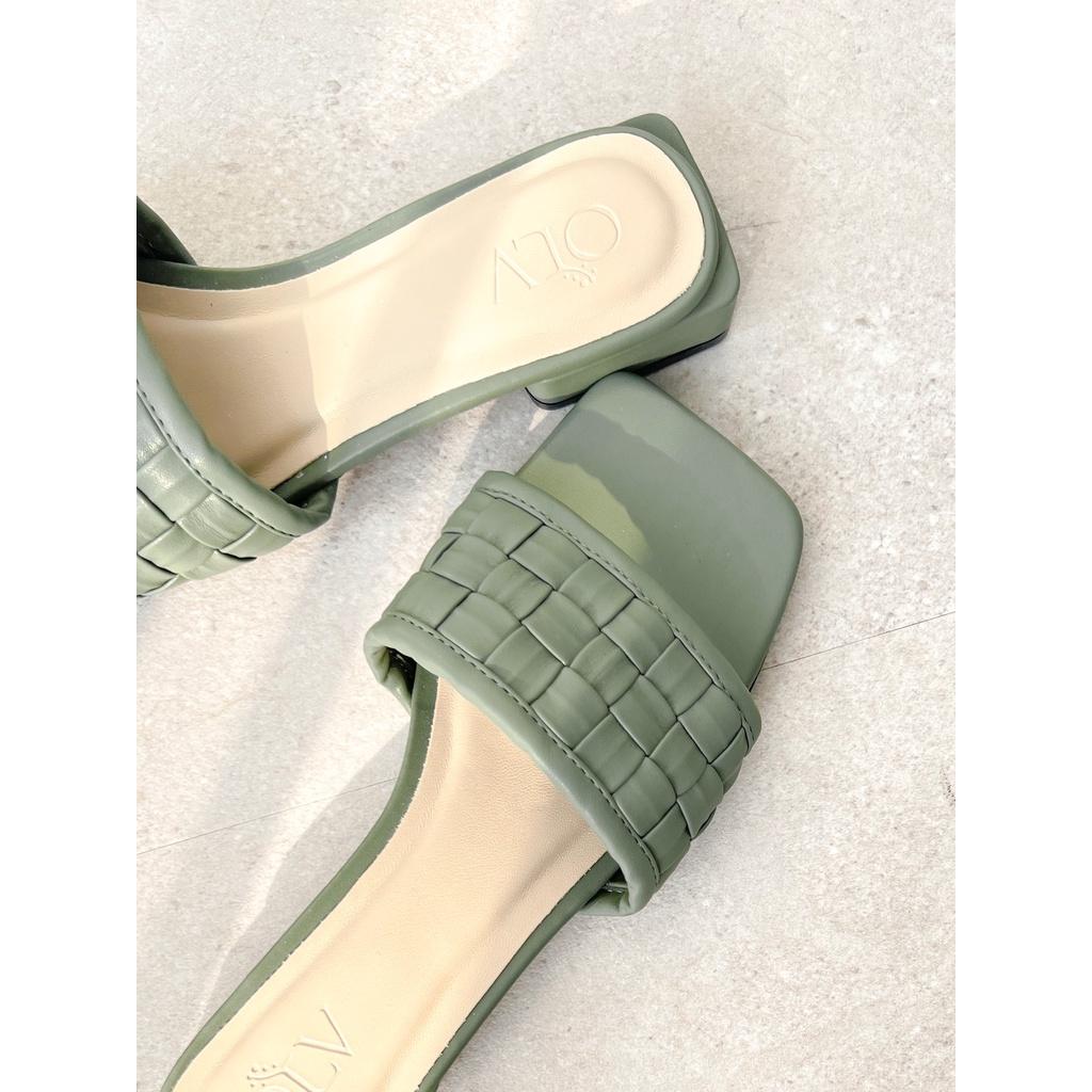 OLV - Giày Basket Weave Slide Sandals